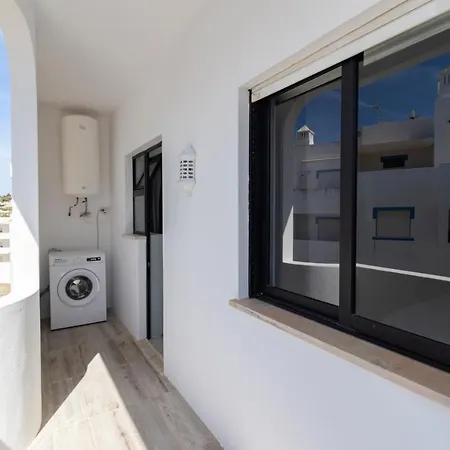 Carvoeiro Beach