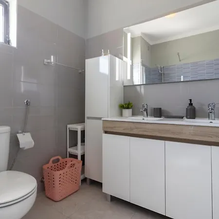 Carvoeiro Beach Apartament *